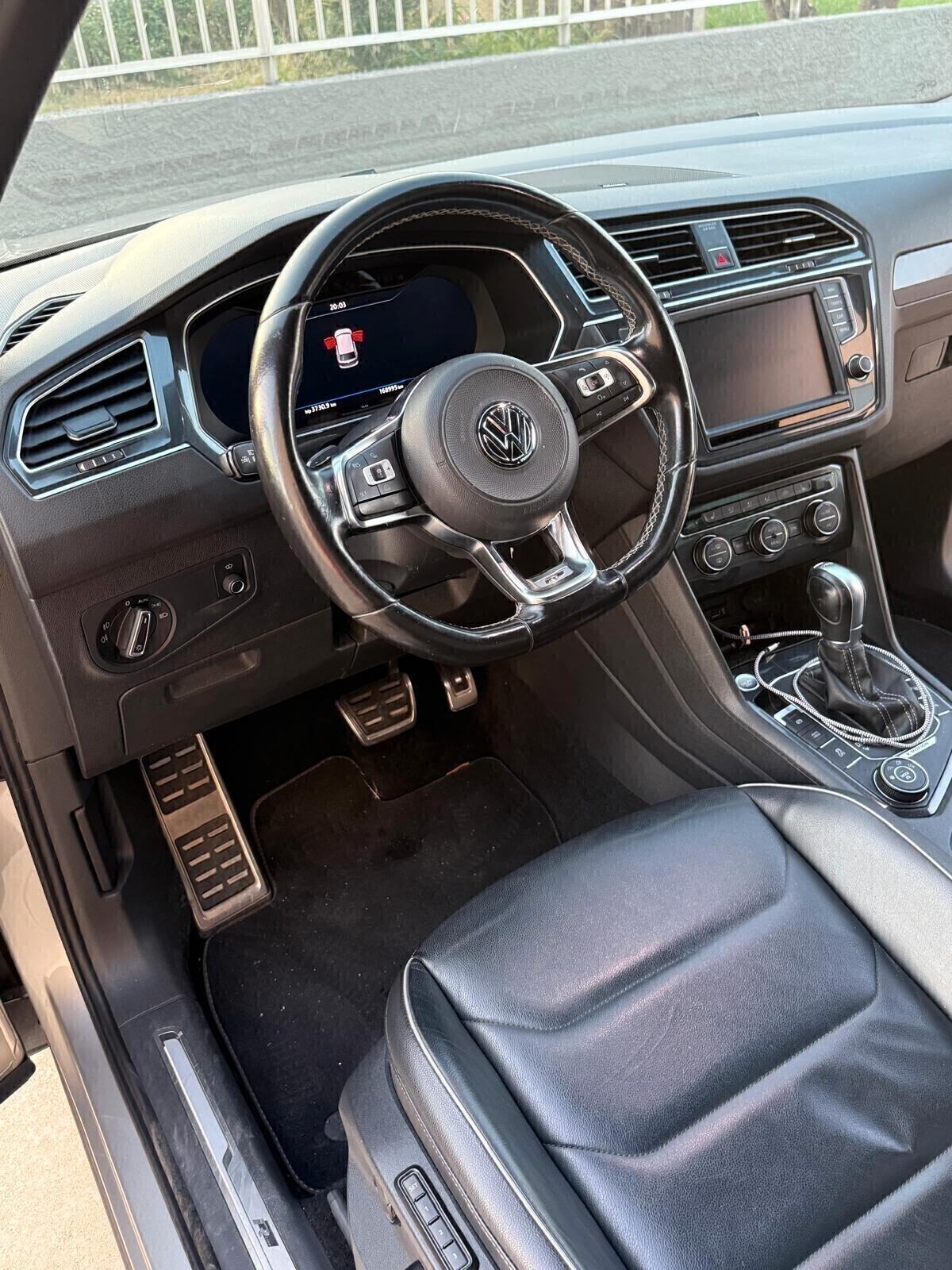 Volkswagen Tiguan 2.0 BiTDI SCR DSG 4MOTION Executive R-Line BMT