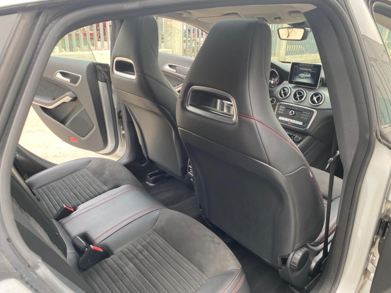 Mercedes-benz CLA 200 d 4Matic Automatic Premium