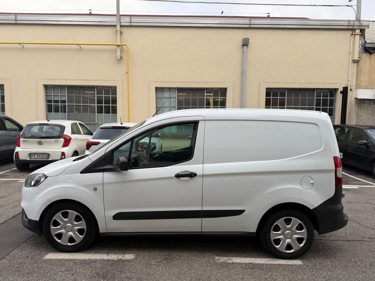 Ford courier transit 2018