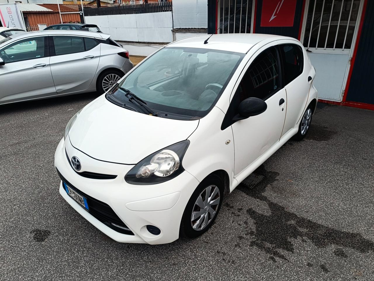 Toyota Aygo 1.0 12V VVT-i 5 porte Active Connect