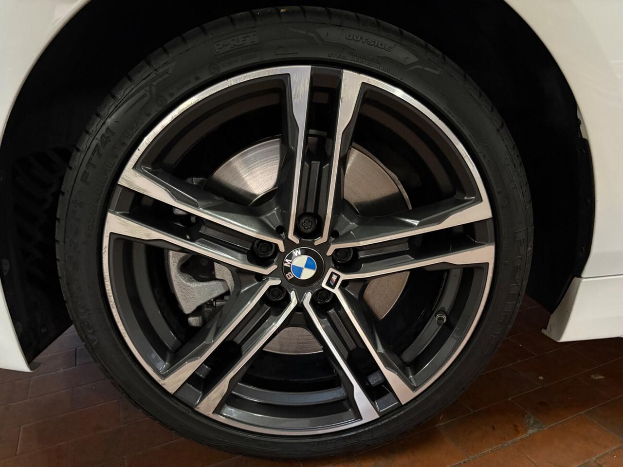 Bmw 120 120i 5p. Msport