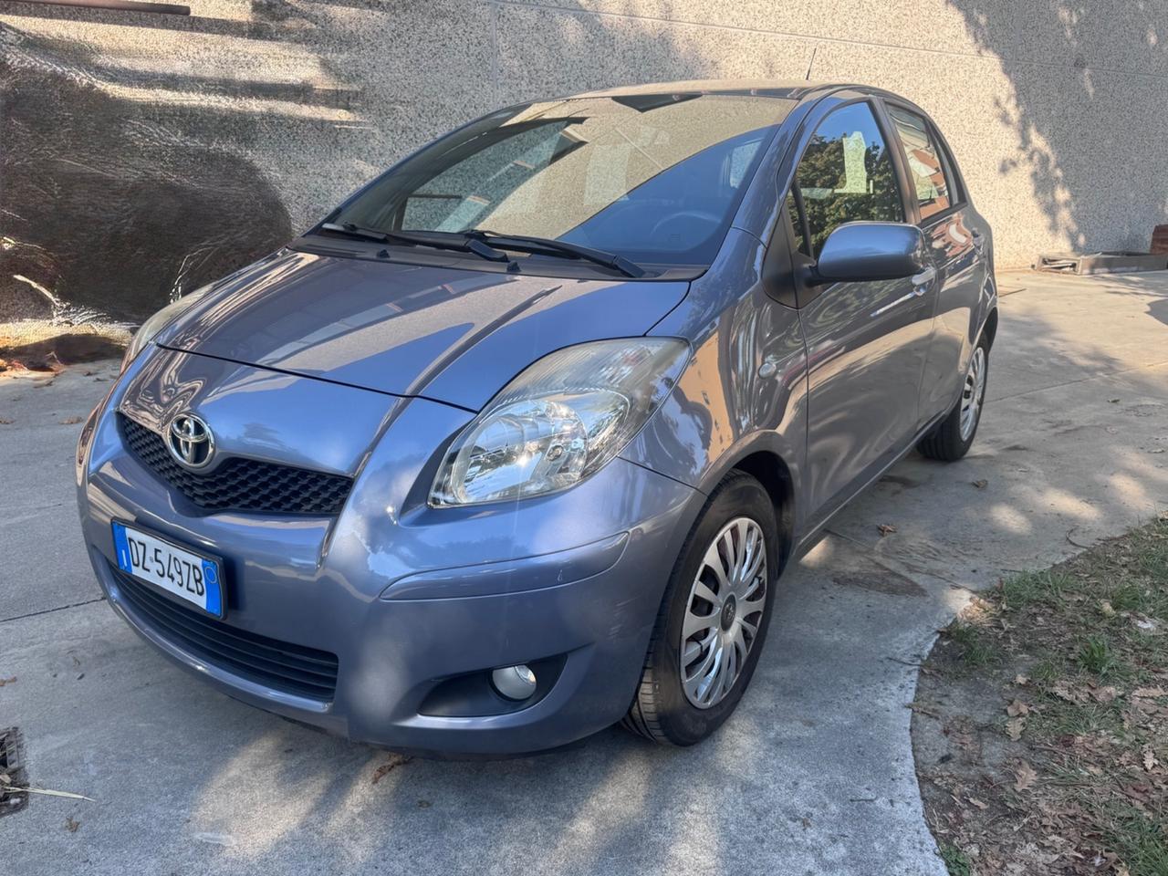 Toyota Yaris 1.3 5 porte Sol