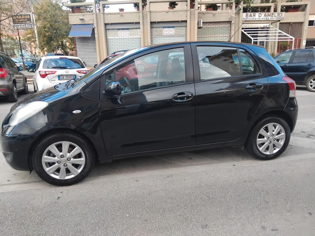TOYOTA YARIS 1.3 SOL CLIMA RADIO