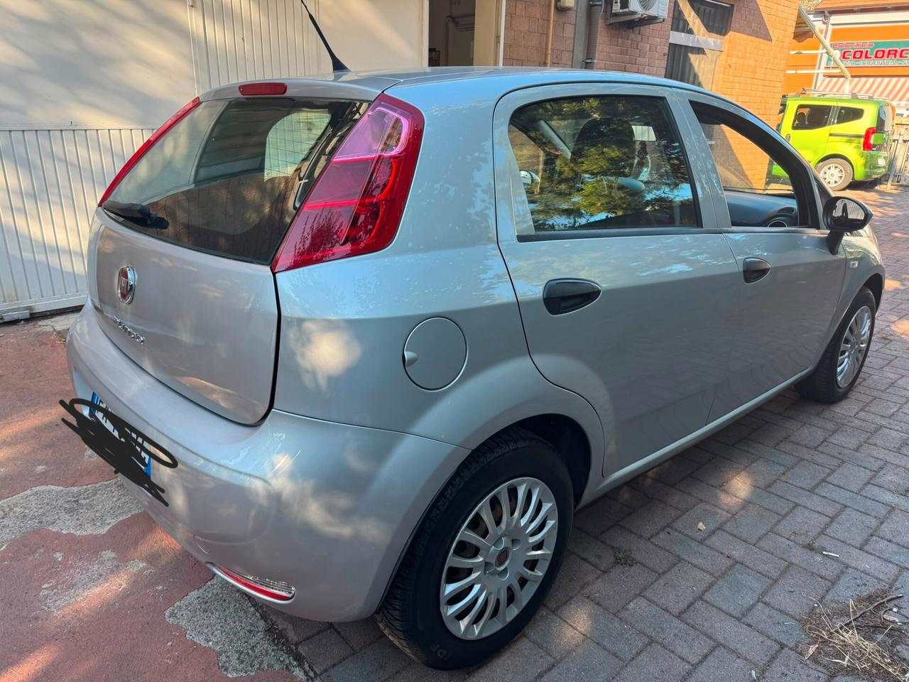 Fiat Punto 1.2 Lounge euro 6 - 2015