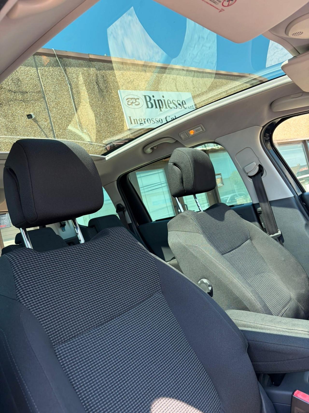Peugeot 5008 2.0 HDi 150CV Tecno