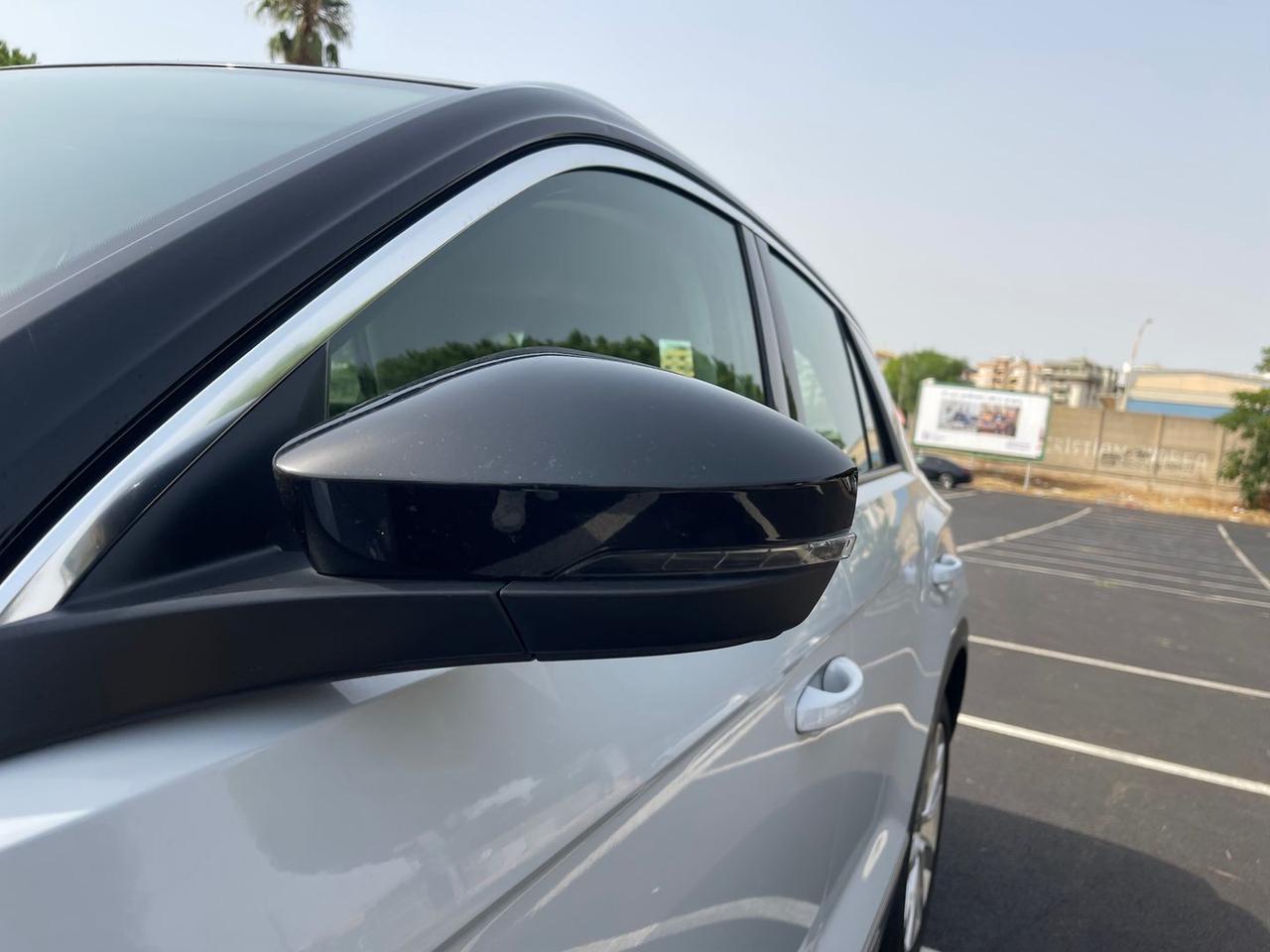 Volkswagen T-Roc 2.0 TDI Advanced #12150