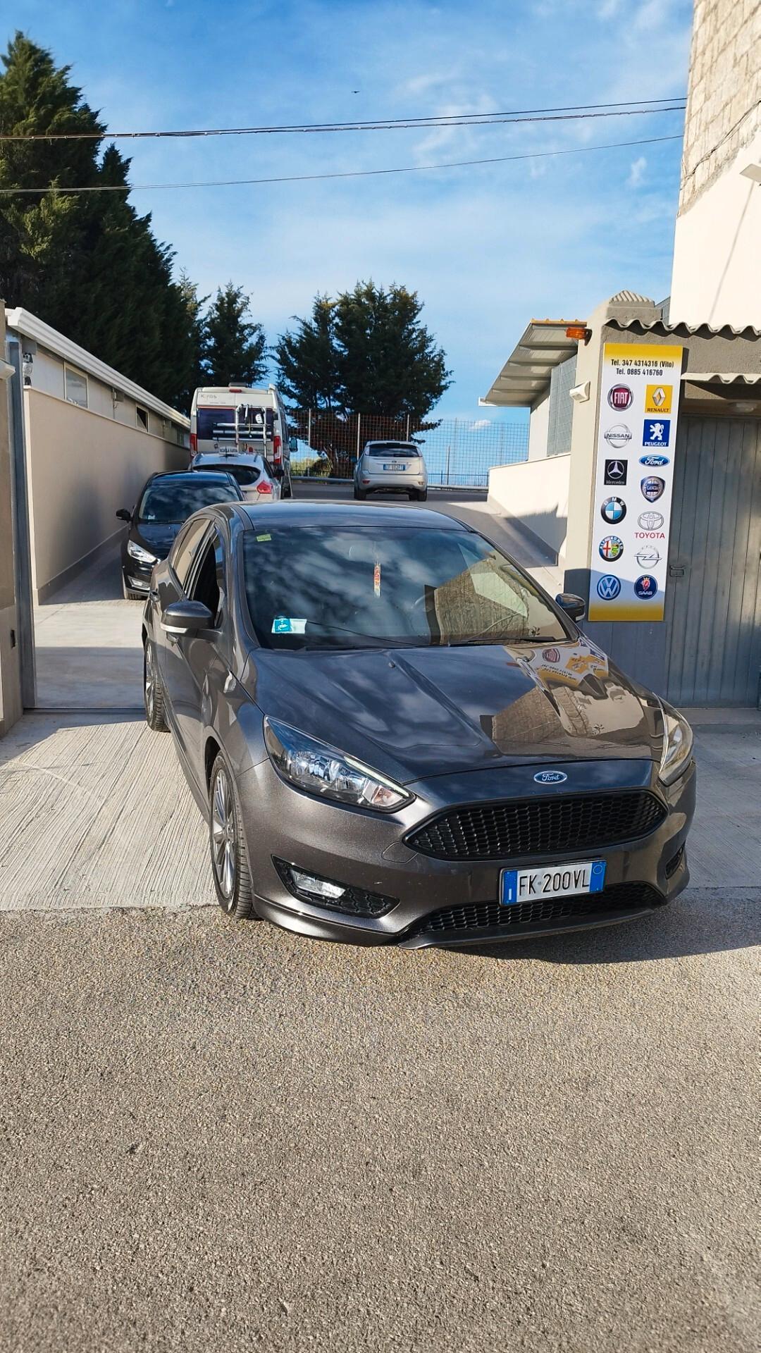 Ford Focus 1.5 TDCi 120 CV Start&Stop Powershift ST Line