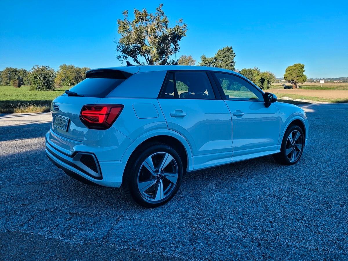 Audi Q2 30 TDI S line Edition
