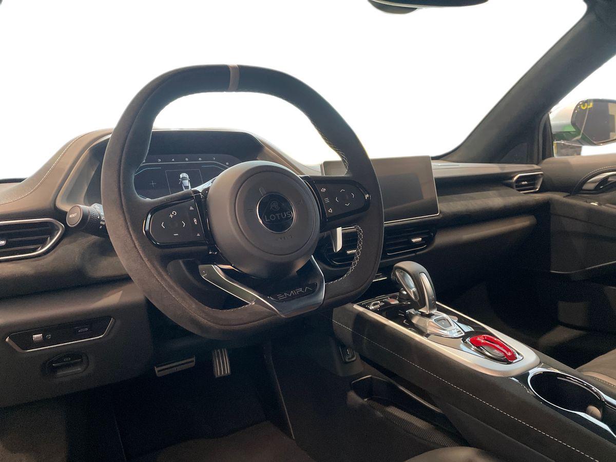 LOTUS EMIRA TURBO SE RACING LINE