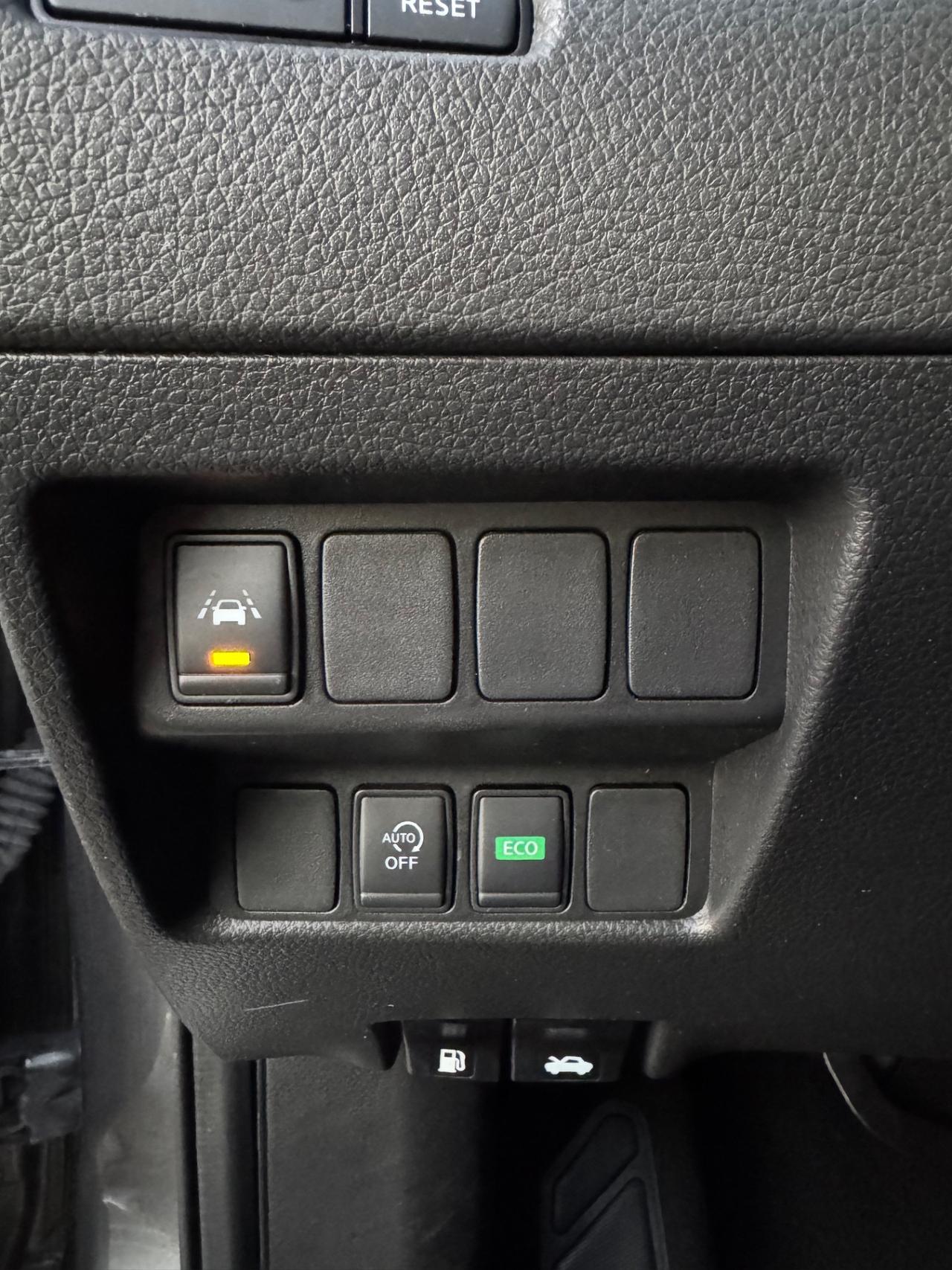 Nissan Qashqai 1.5 dCi CAMBIO AUTOMATICO/POCHI CHILOMETRI