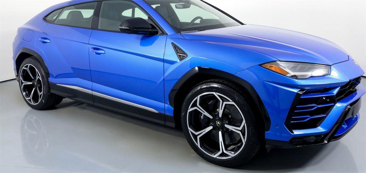 LAMBORGHINI URUS 4.0 LEASING FULL INCLUSIVE NOLEGGIO LUNGO TERMINE