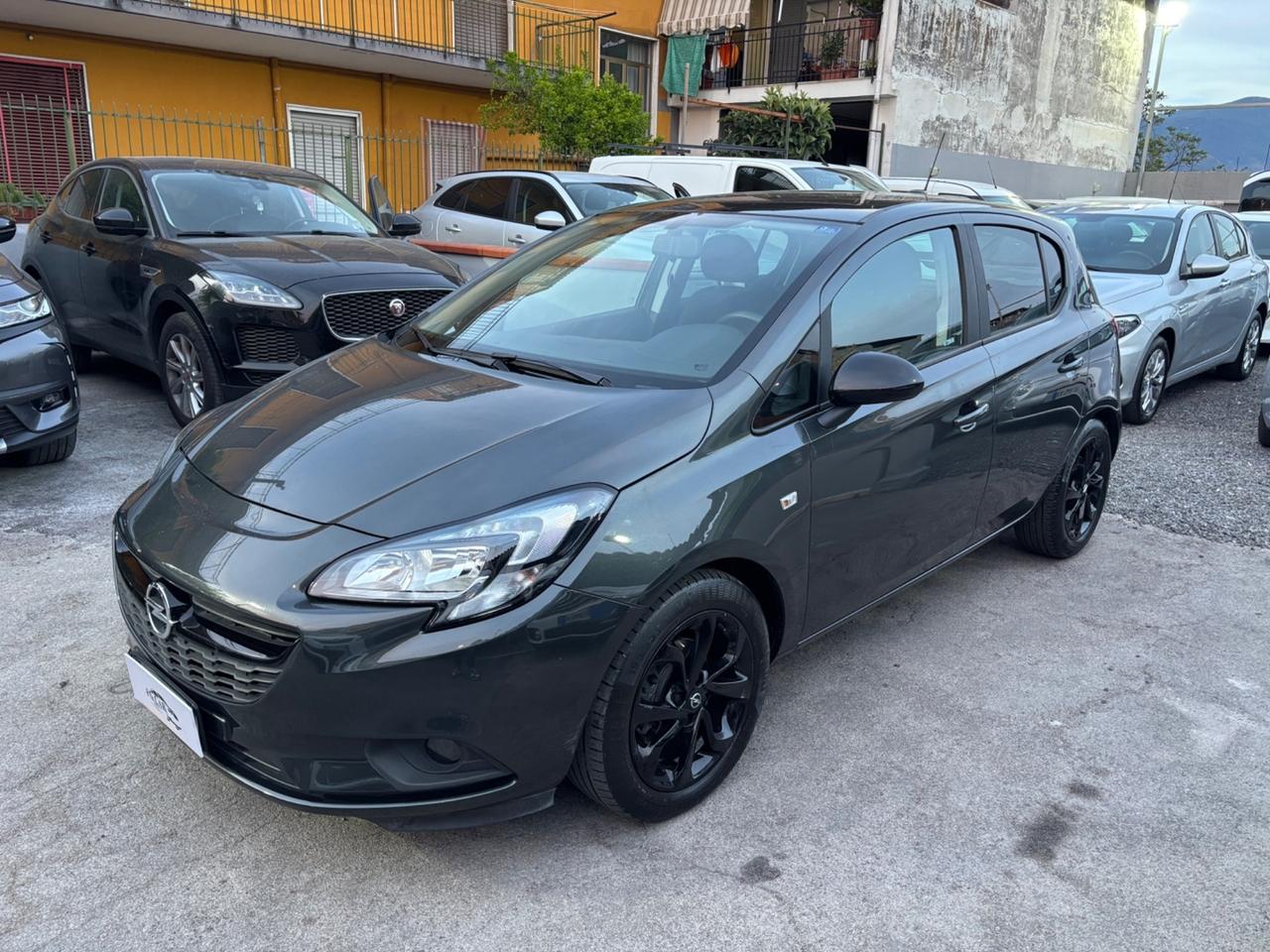 Opel Corsa 1.4 90CV Coupé b-Color