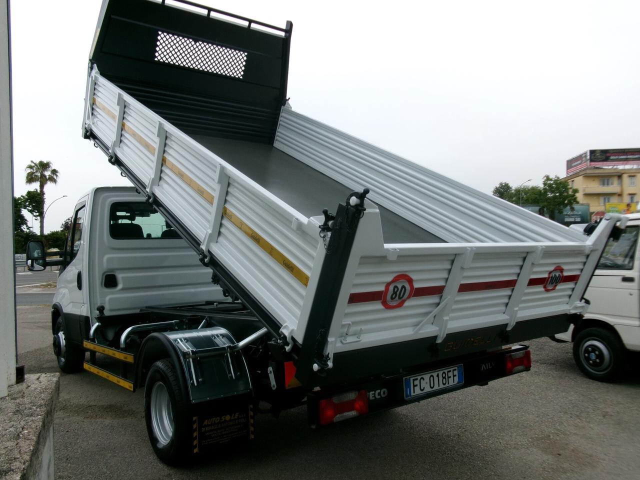 Iveco Daily 60C15 3000 150CV E5 RIBALTABILE TRILATERALE NUOVO PORTATA 27 QUINTALI