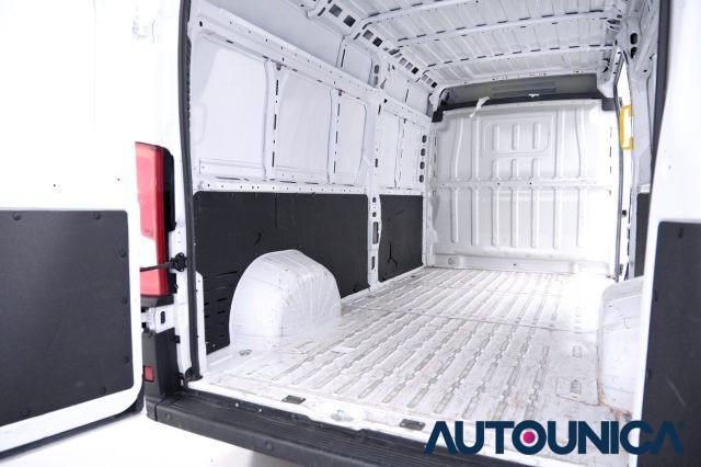 PEUGEOT Boxer 335 2.2 BLUEHDI 140 S&S PLM-TM FURGONE