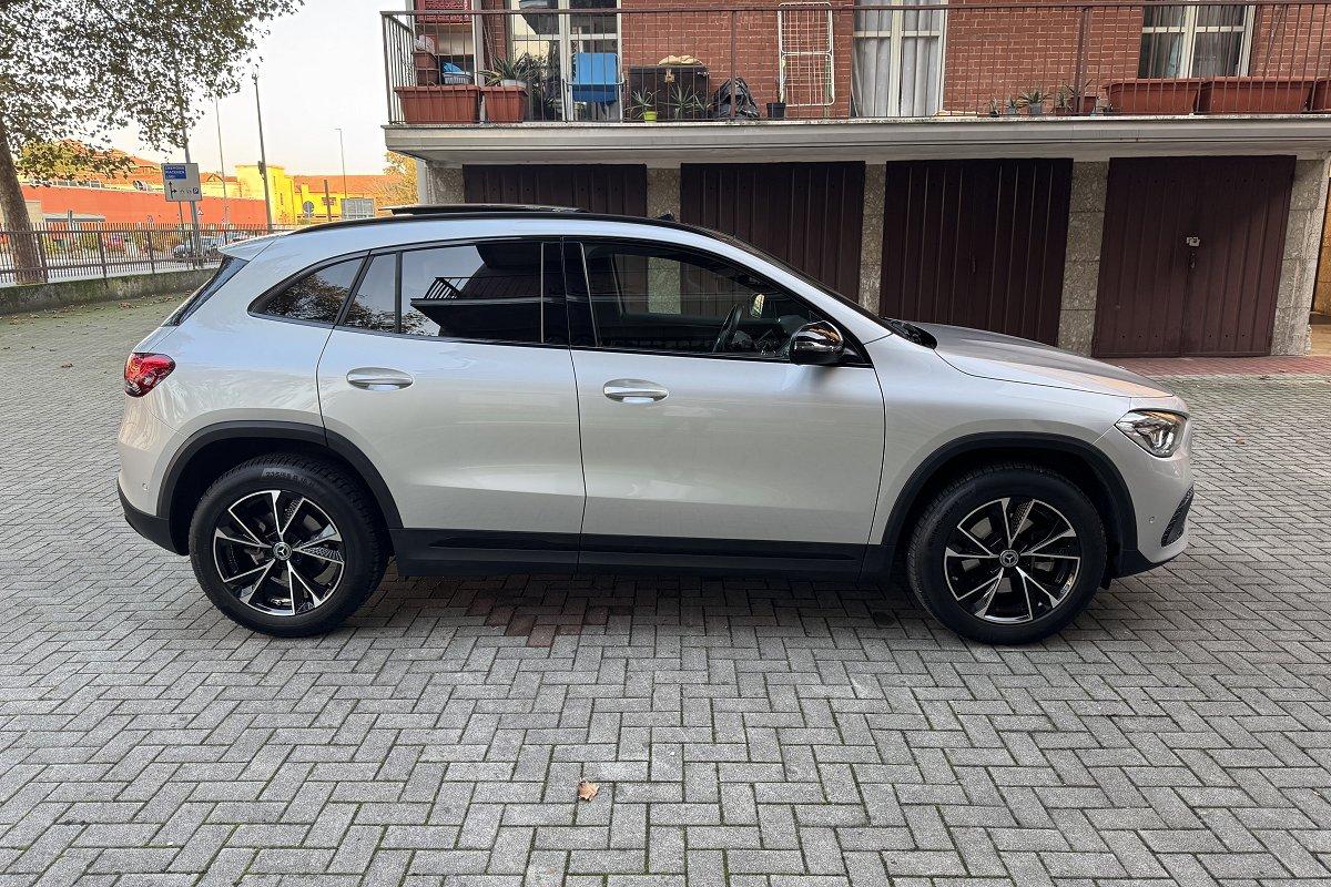 MERCEDES GLA 200 d Automatic Sport Plus