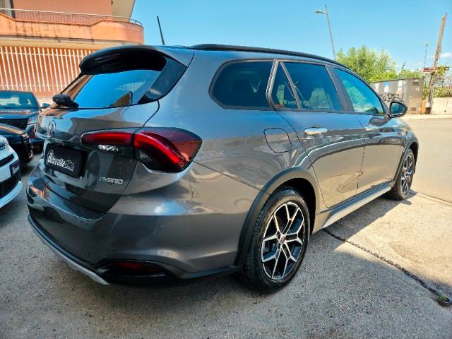 FIAT Tipo 1.5 Hybrid DCT SW Cross