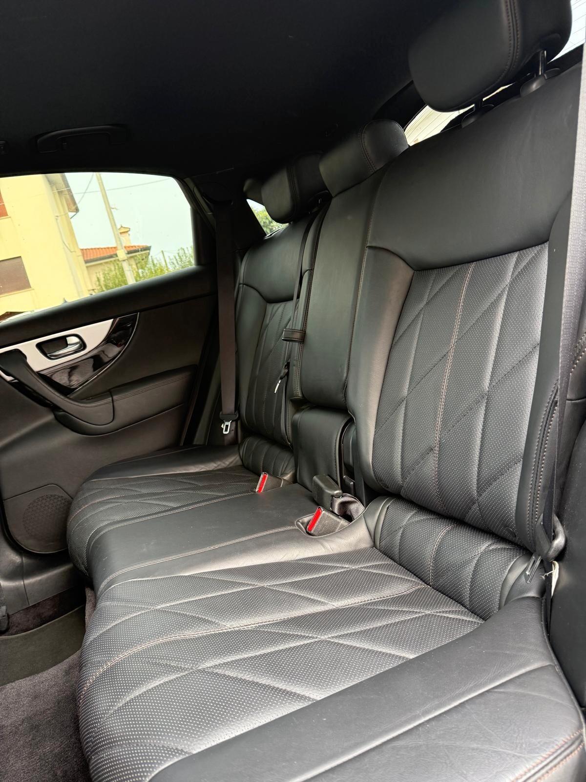 Infiniti FX Q70 30d S Premium