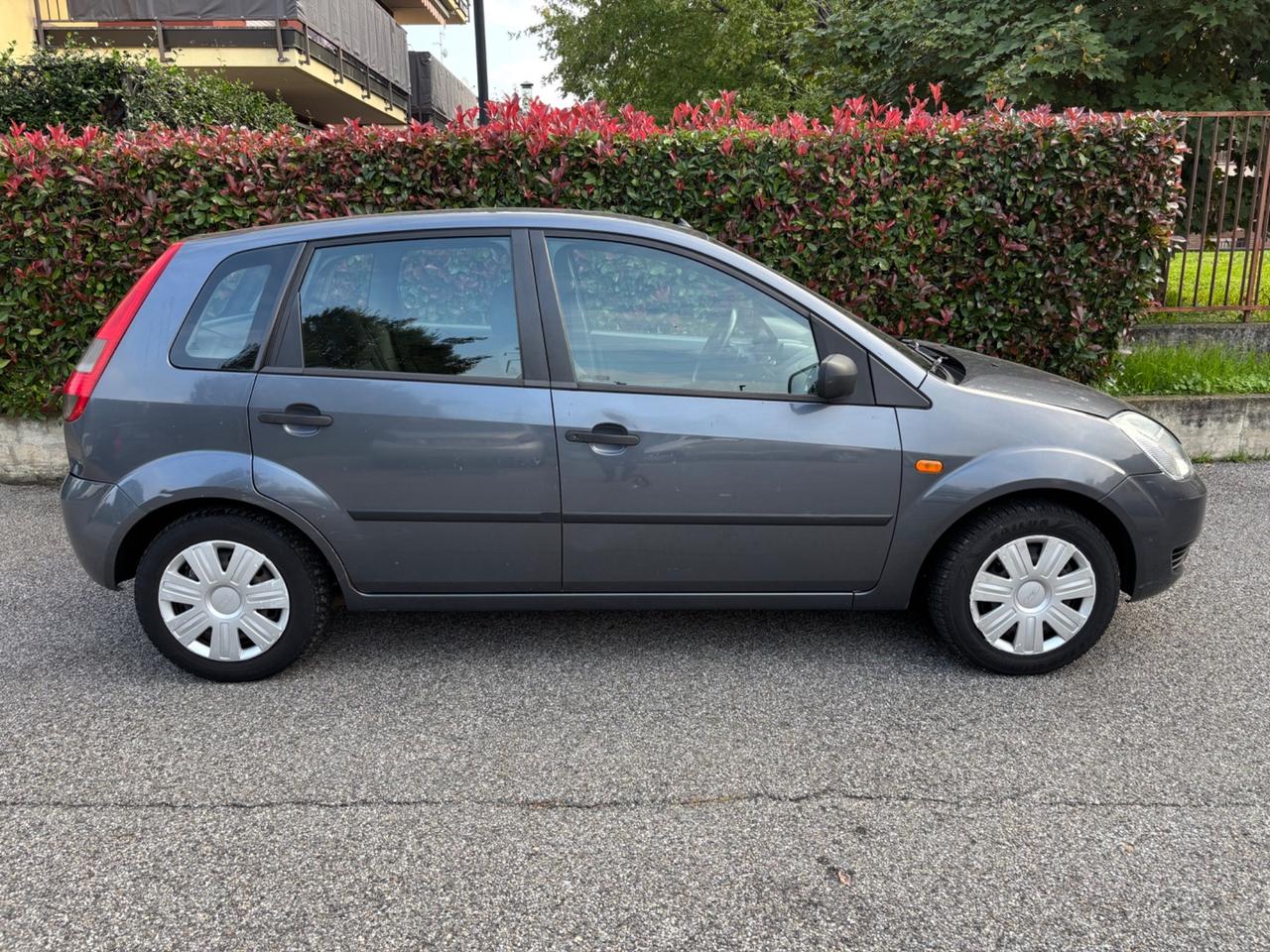 Ford Fiesta 1.2 16V 5p. - Neopatentati