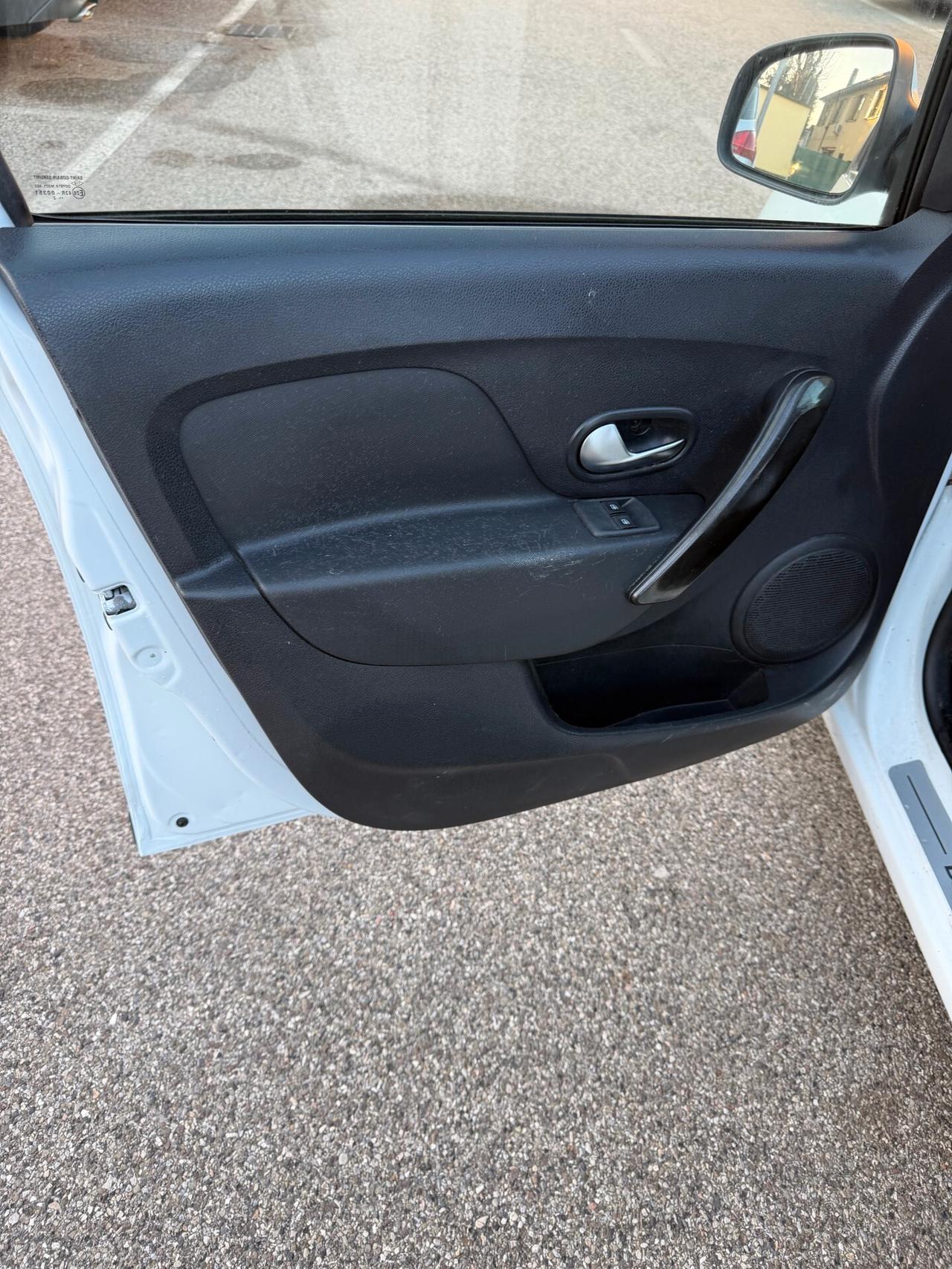 Dacia Logan MCV 0.9 GPL - NEOP. - NAV. - 12 MESI DI GARANZIA -