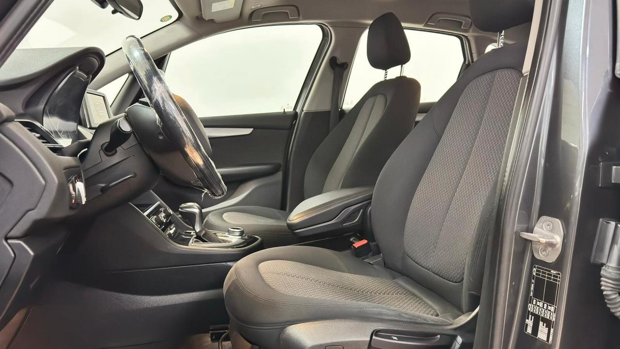 Bmw 2er Active Tourer 216d Luxury