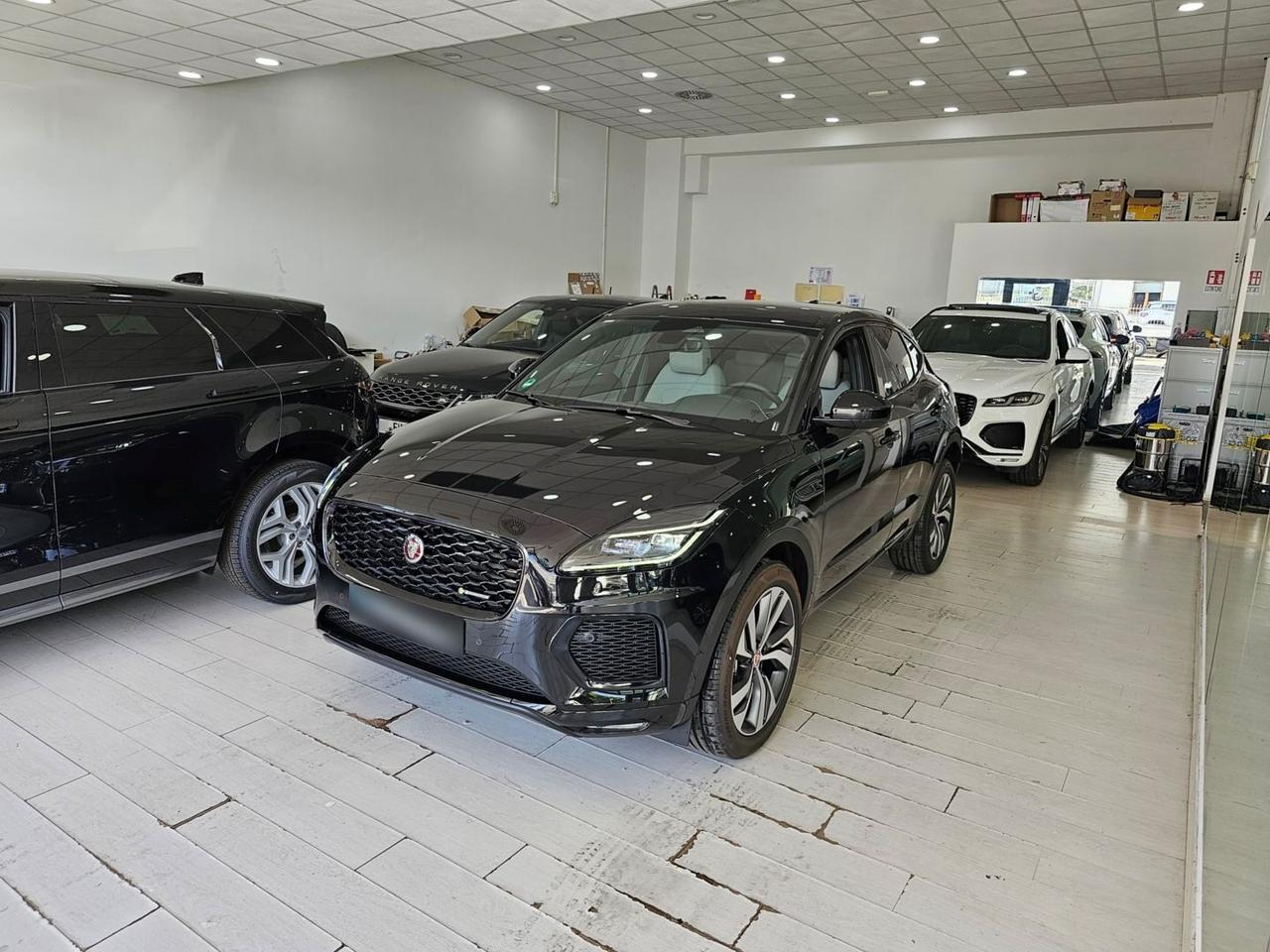 Jaguar E-Pace R-Dynamic SE Navi Camera Tetto C.20" LED BlackPack