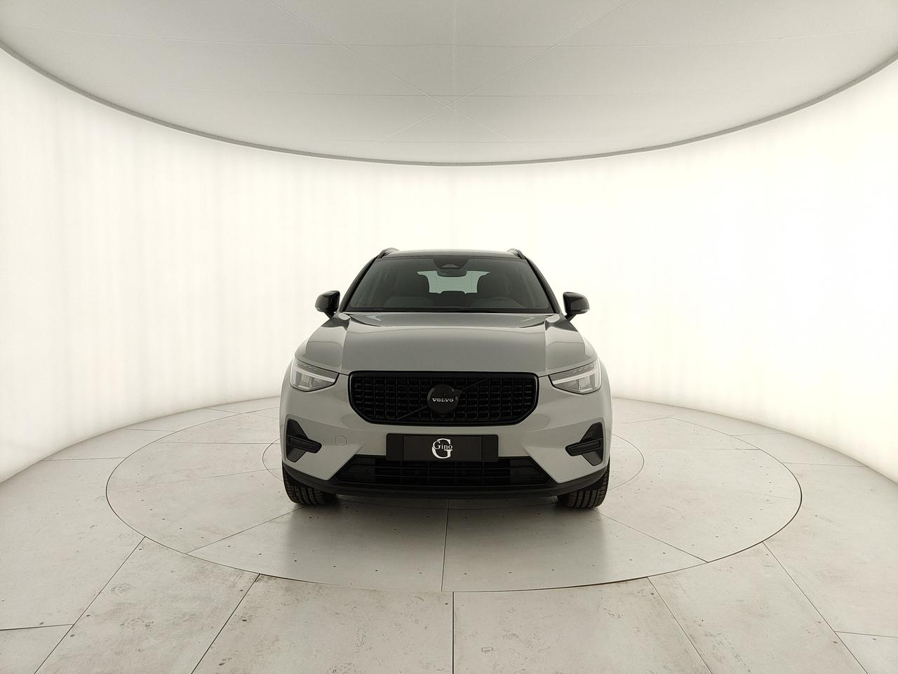 VOLVO XC40 2.0 b3 Plus Black Edition auto