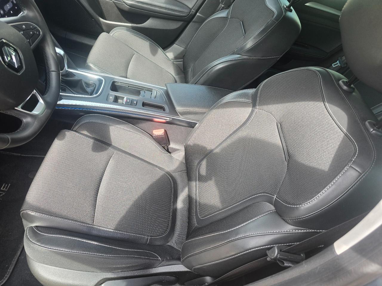 Renault Megane Mégane Sporter Blue dCi 115 CV EDC Techno