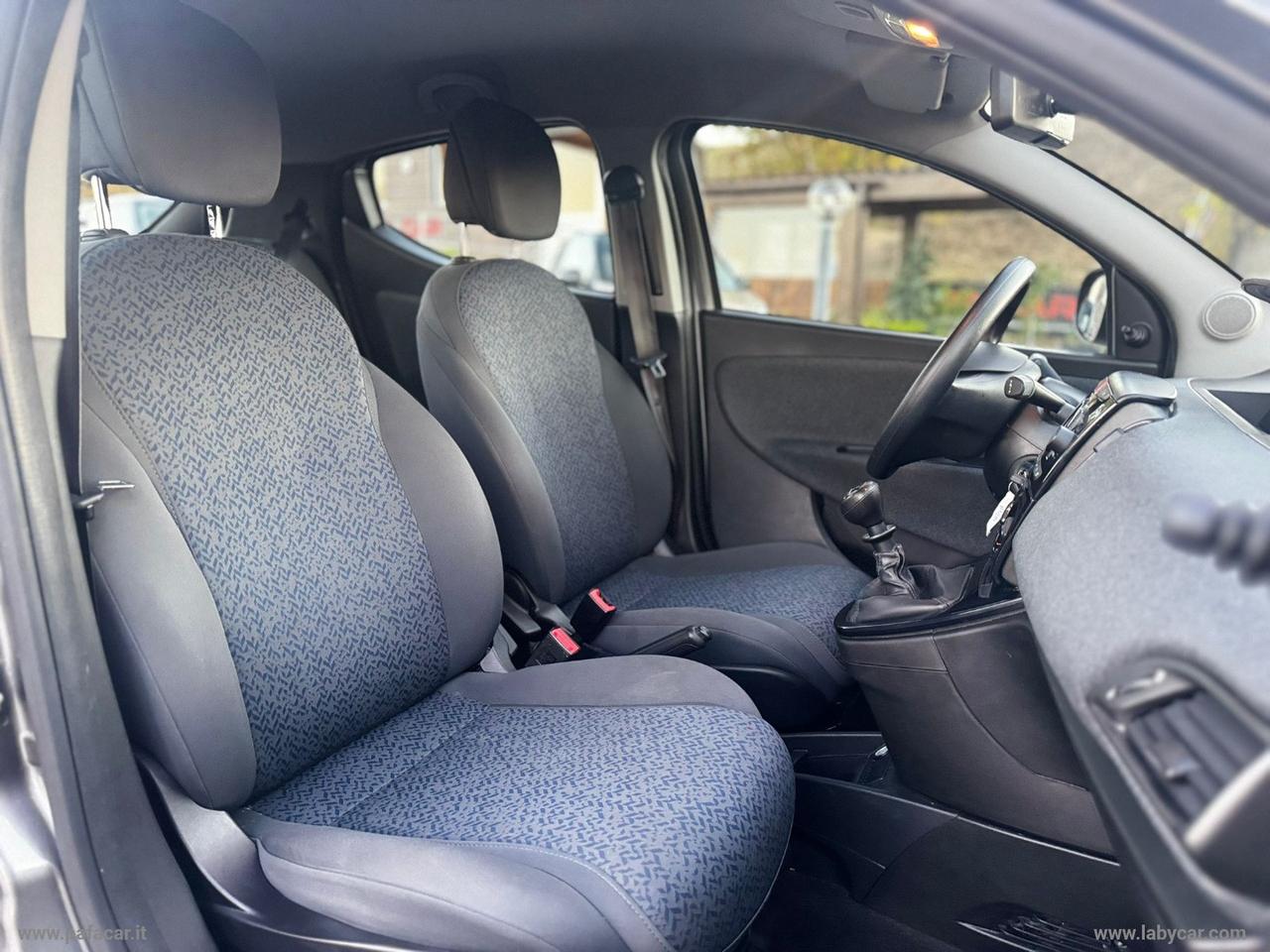 LANCIA Ypsilon 1.0 FireFly 5p.S&S Hybrid Silver