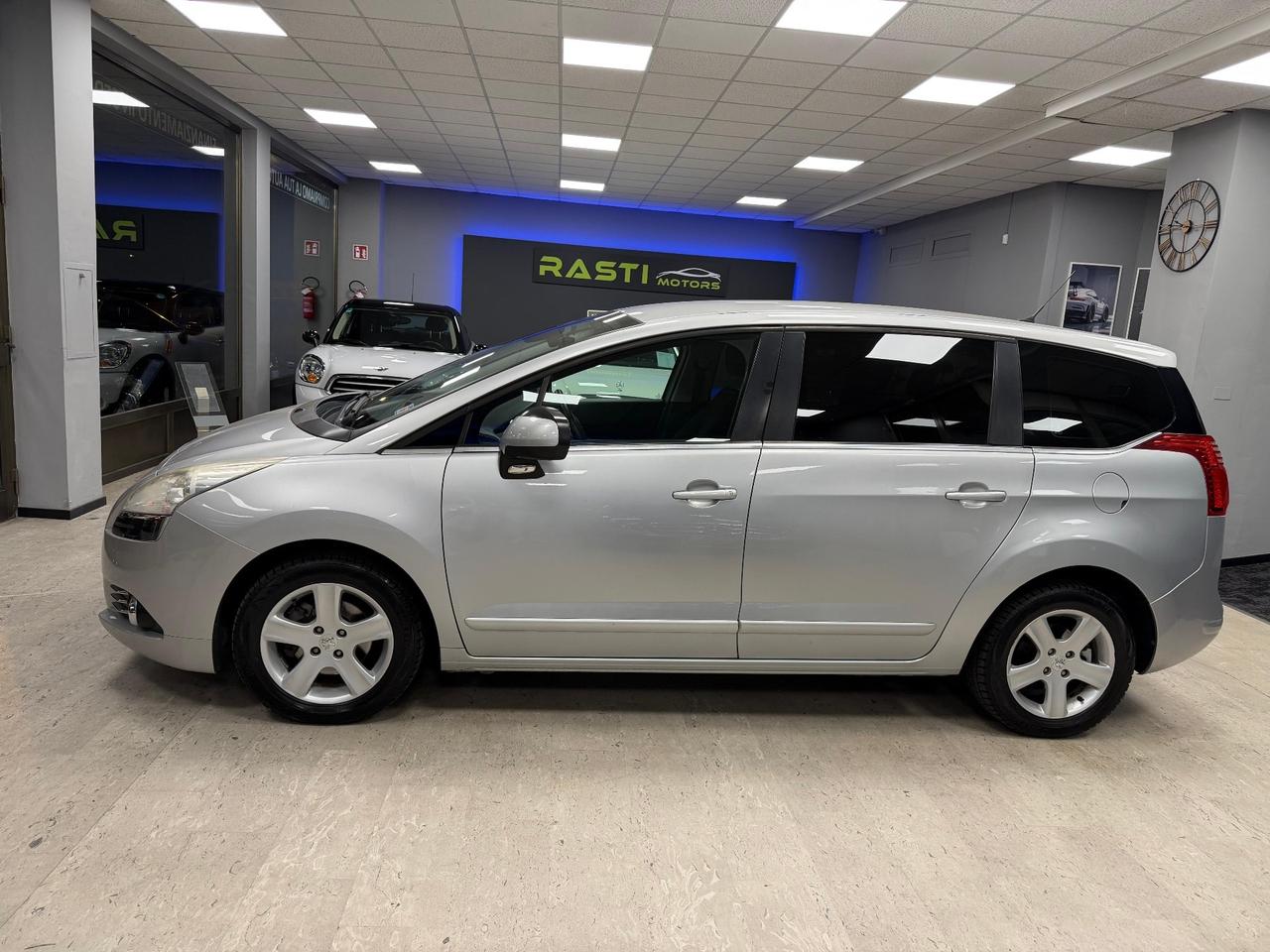 Peugeot 5008 1.6 HDi 112CV Business 7 POSTI