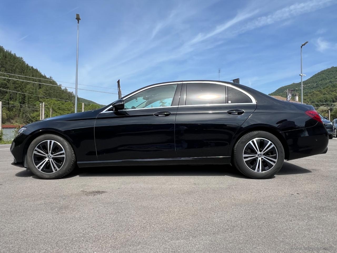 MERCEDES-BENZ E 220 d 4Matic Auto Business Sport