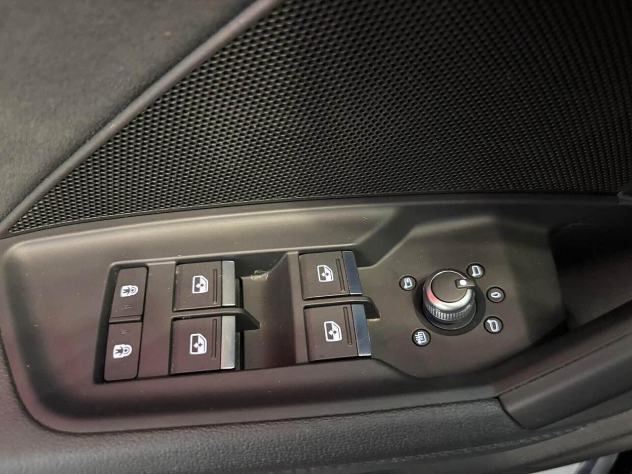 Audi RS3 quattro S tronic