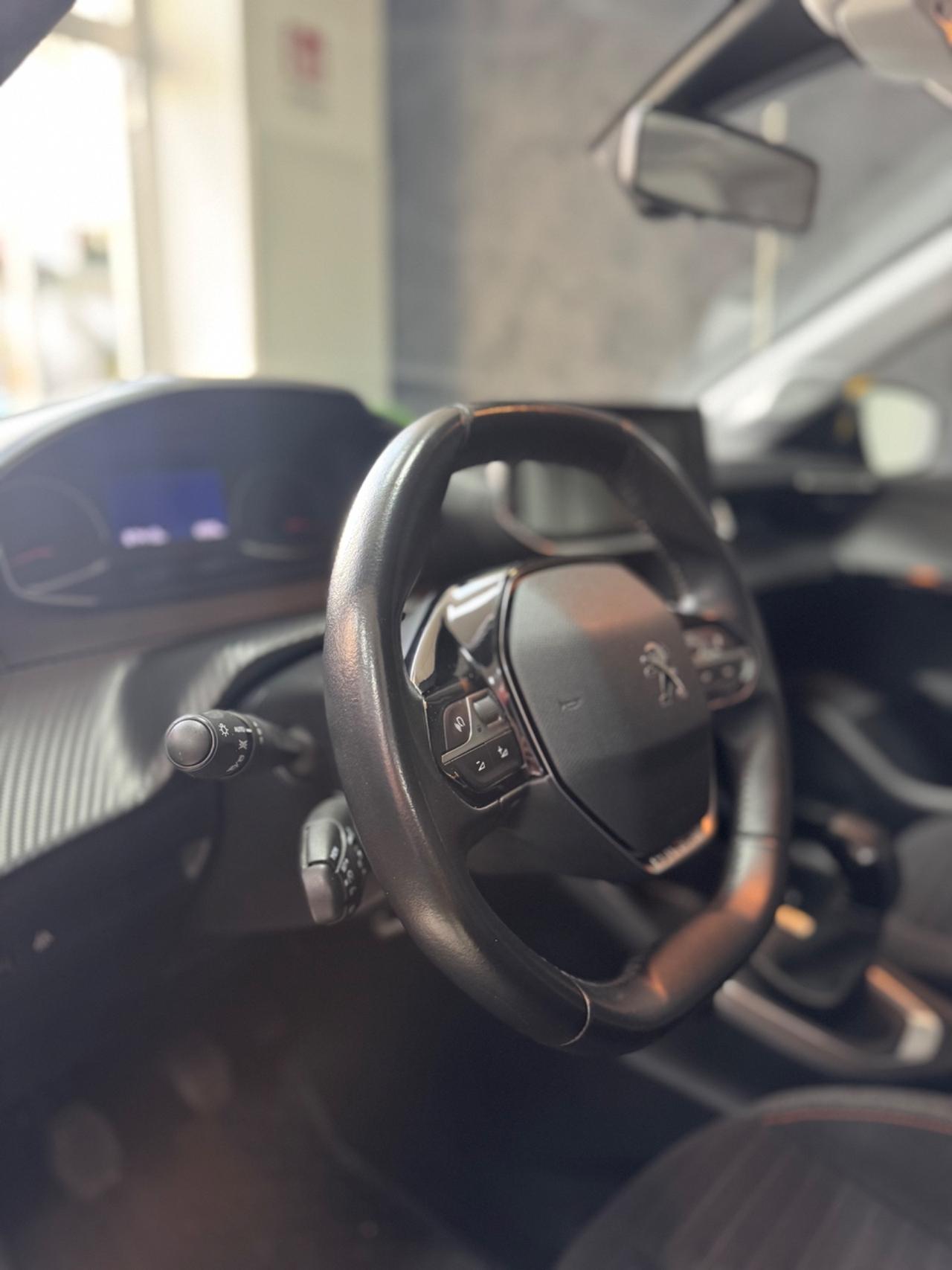 Peugeot 208 PureTech 100 Stop&Start 5 porte Allure