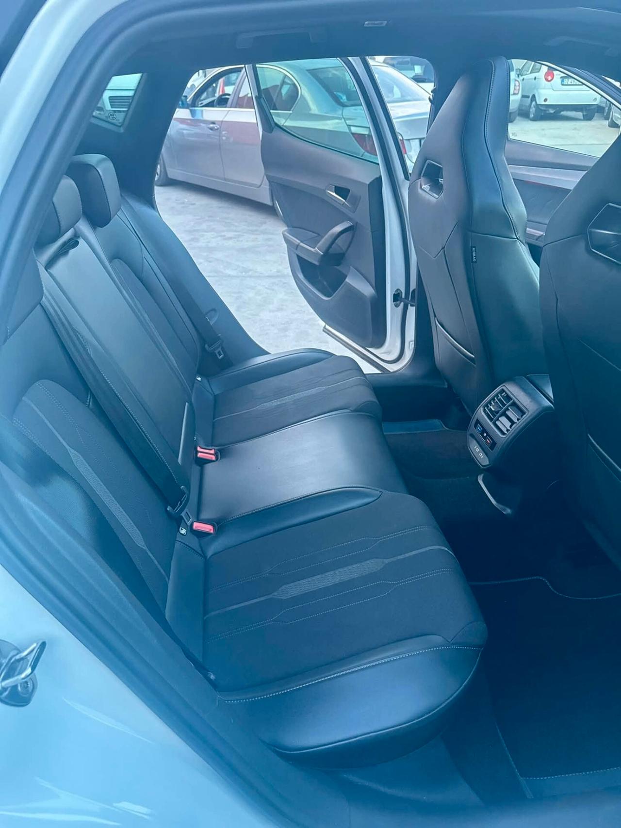 Cupra Formentor 1.4 e-Hybrid DSG VZ 245 cv Tetto apribile