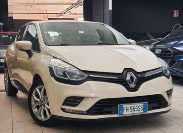 RENAULT Clio Intens 1.200 16v 75cv 5porte