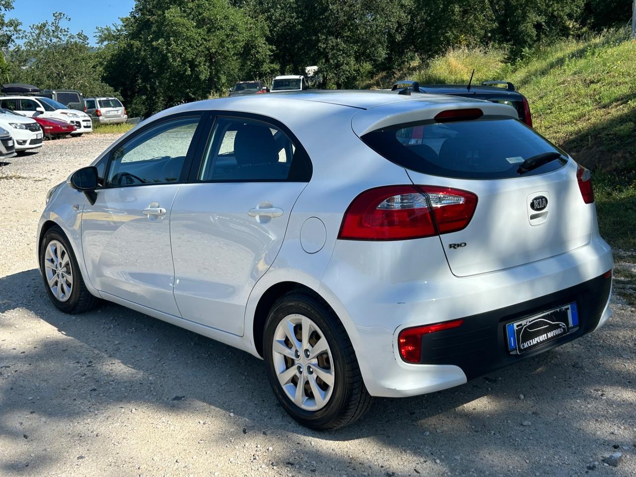 Kia Rio 1.2 CVVT 5p. Cool neopatentati rate permute