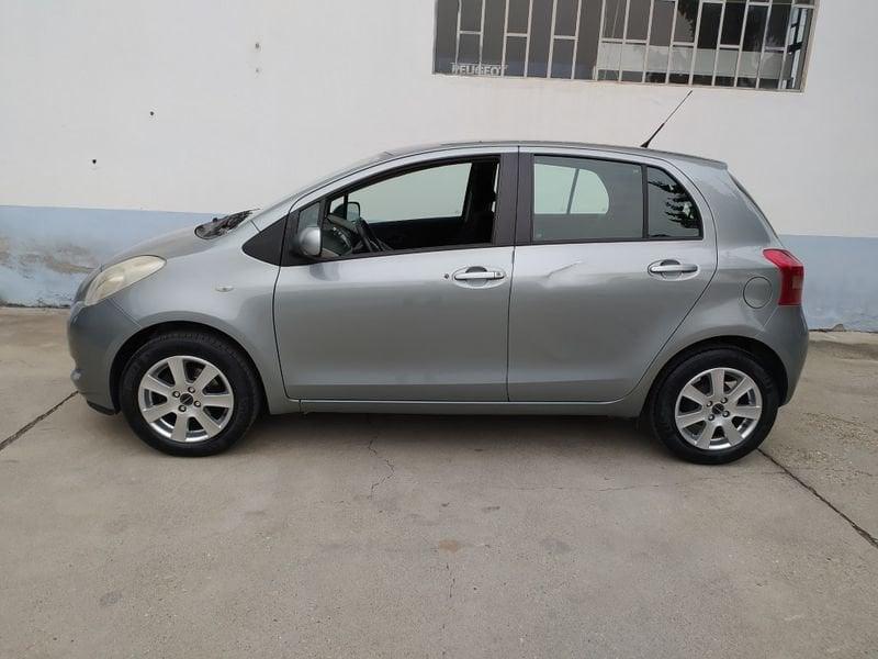 Toyota Yaris Yaris 5p 1.0 Sol