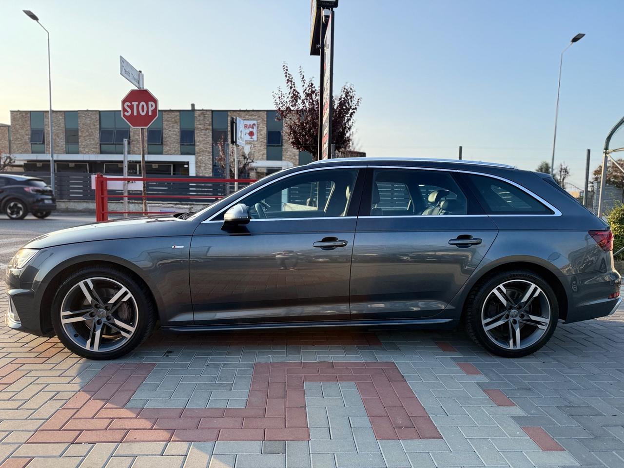 Audi A4 Avant 40 TDI S tronic line edition 190CV .VIRTUAL