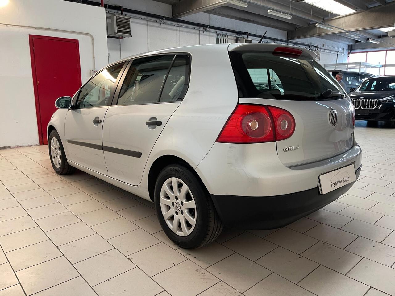 Volkswagen Golf ConfortLine 1.6 5porte-Ok Neopatentati-LEGGI SOTTO