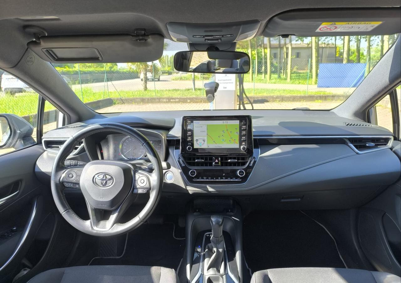 Toyota Corolla Touring Sports 1.8 Hybrid Business