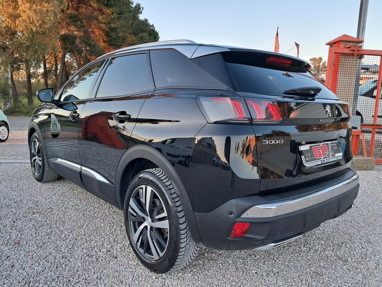 Peugeot 3008 BlueHDi 130cv EAT8 Allure *LED-PELLE-NAVY*