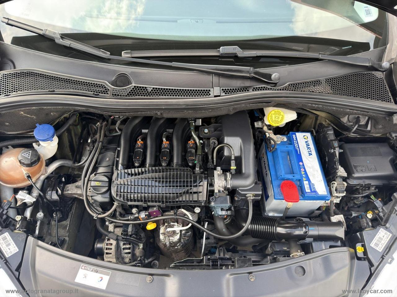 PEUGEOT 208 PureTech 82 5p. GPL Allure PERFETTA BLACK EDITION