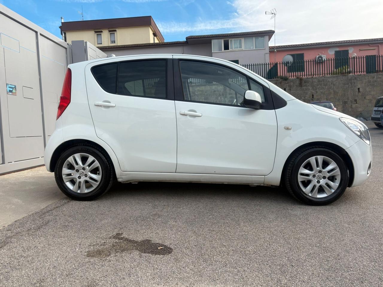 Opel Agila 1.2 16V 94CV Enjoy