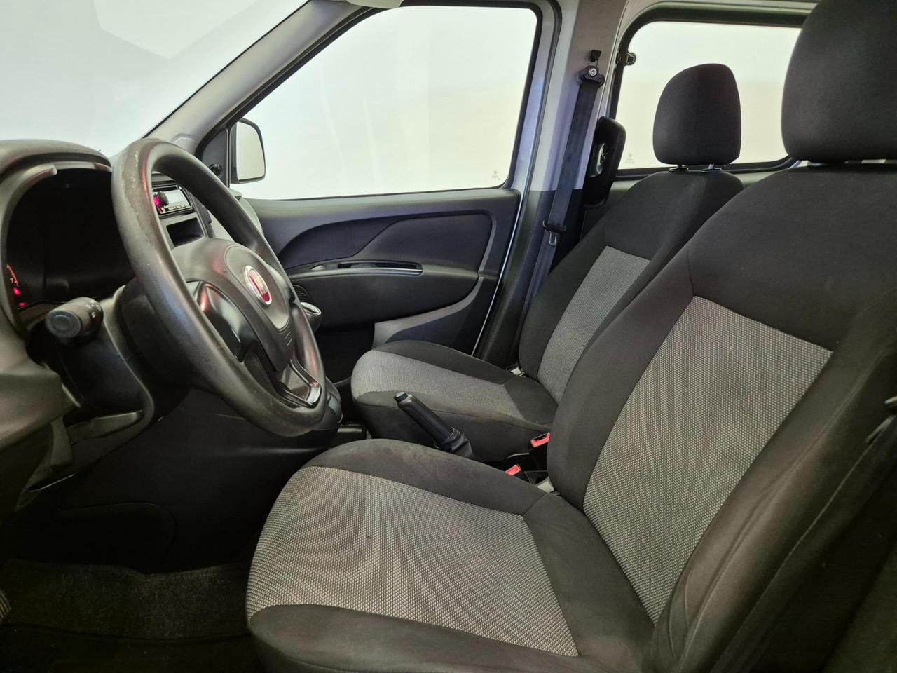 Fiat Doblo 1.4 16v Pop 95cv -NEOPATENTATI - UNIPROPRIETARIO - Sens. Park.