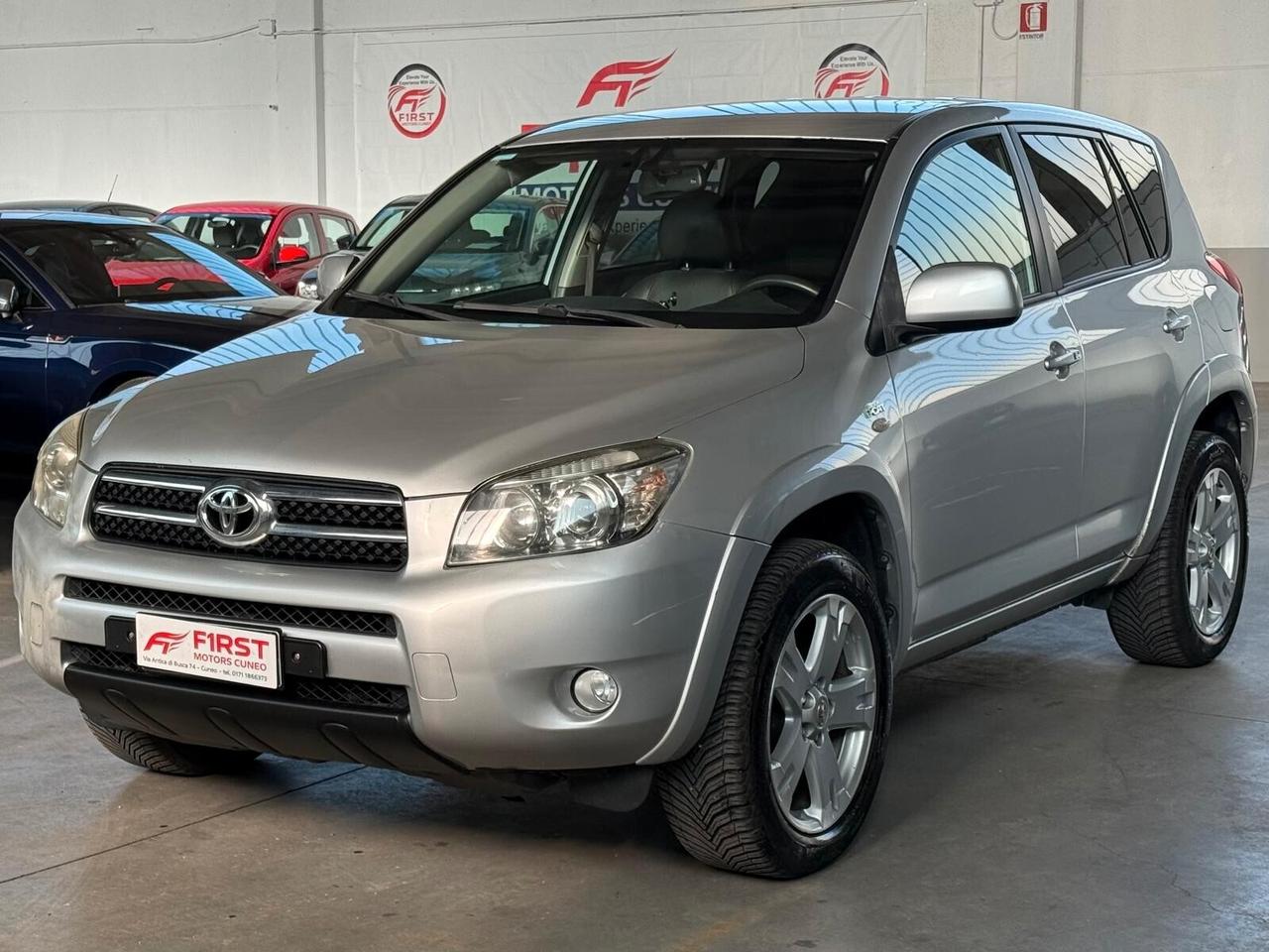 Toyota RAV4 2.2 D-4D 177 CV Luxury