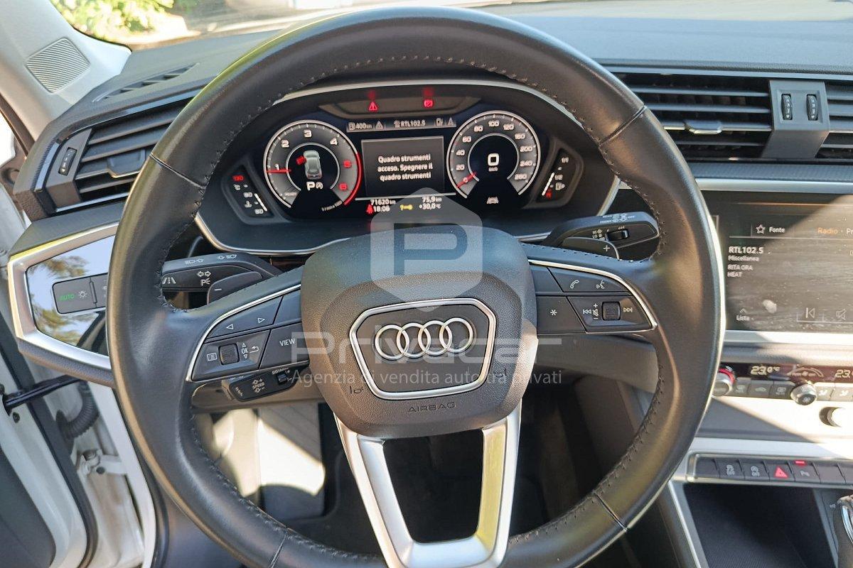 AUDI Q3 35 TDI S tronic Business Advanced