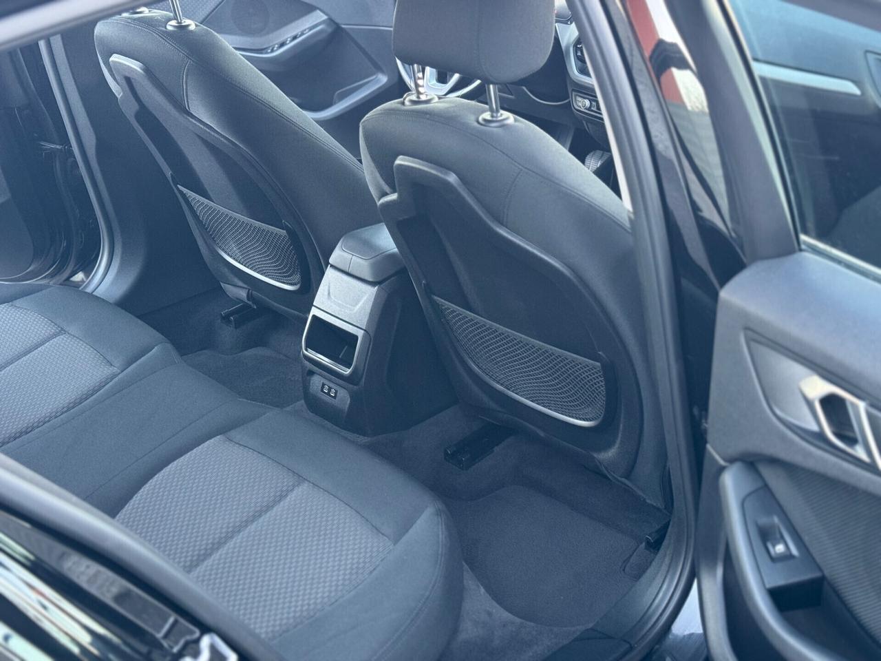 Bmw Serie 1 Benzina Sport Automatico !