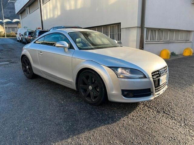 Audi TT Coupé 3.2 V6 quattro