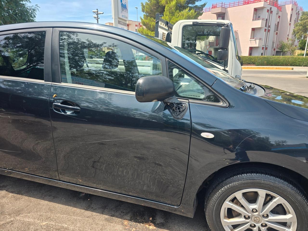 Toyota Avensis 2.0 D-4D Wagon Lounge