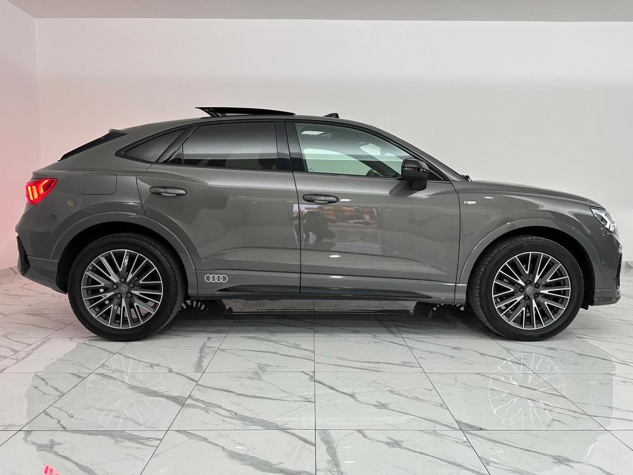 AUDI Q3 SPORTBACK 3X S-LINE TETTO/LUCI AMBIENTE/360