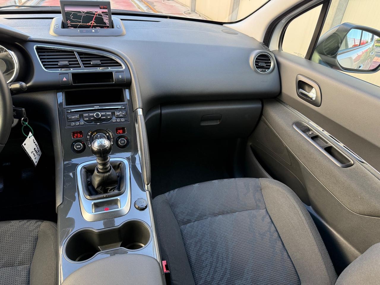 Peugeot 3008 1.6 HDi 115CV Business